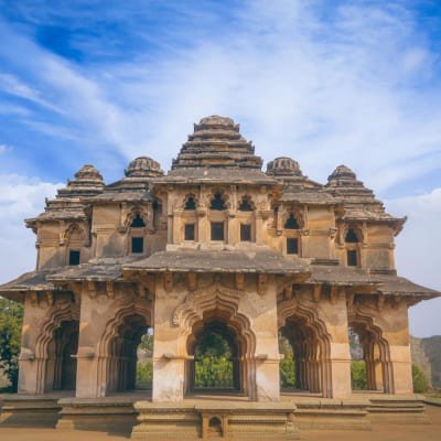 Fort, Palaces, Temples & Beach 