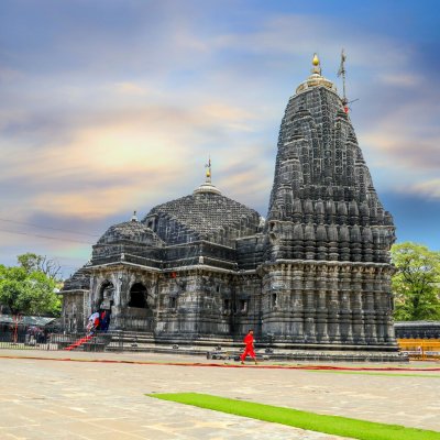 Three Jyotirlinga & Caves in Maharashtra