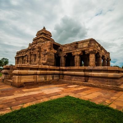 Journey to the Jyotirlinga: Mallikarjuna Temple Day Tour