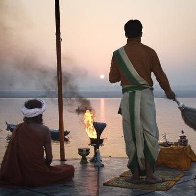 Spiritual Tour (2 Jyotirlinga, Monasteries & Holy Ghats)