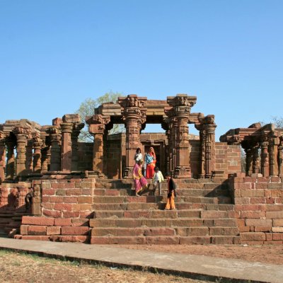 Mahakaleshwar, Omkareshwar & Maheshwar Jyotirlinga & Shiva Temple Tour