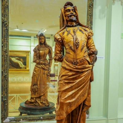 Gems of South India Tour: Caves, Palaces, Temples & Backwaters