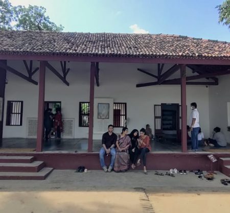 Ahmedabad Heritage Expedition: Temples, Forts, and Museums