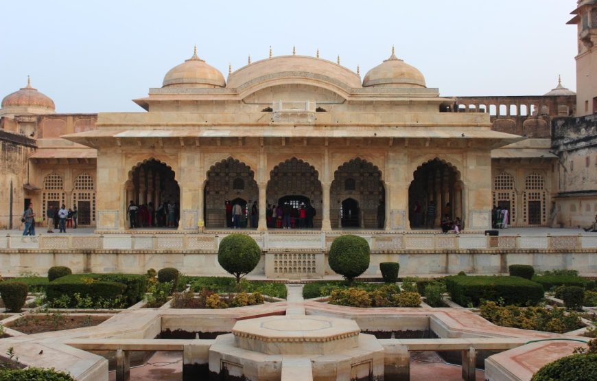 Mumbai, Rajasthan & Taj