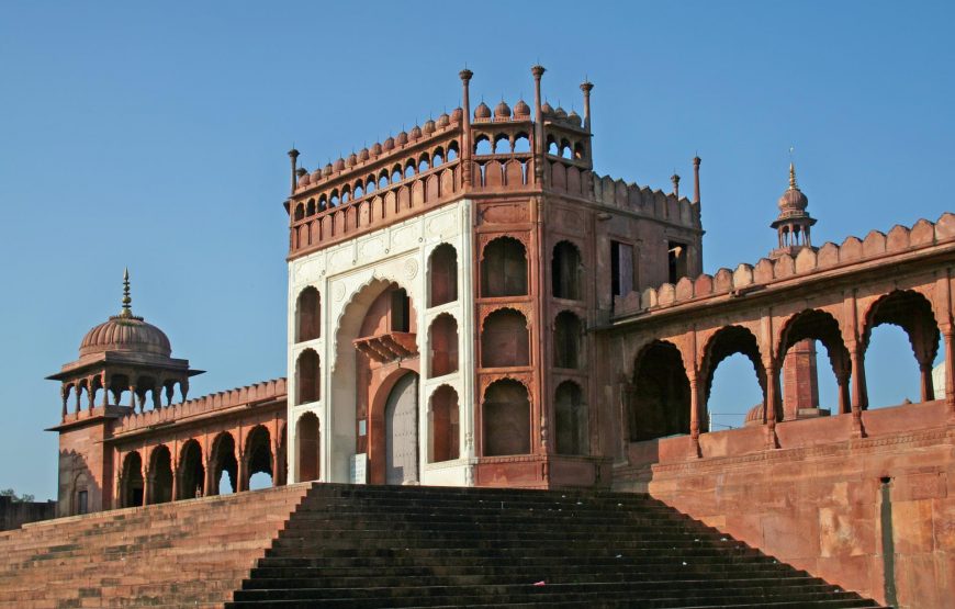 Mumbai to Delhi Overland Tour
