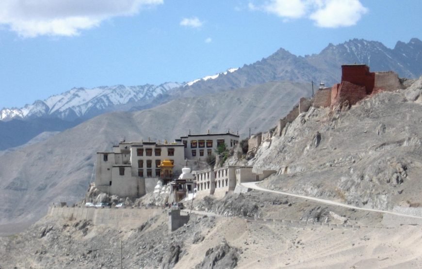 Ladakh the Dreamland with Taj Mahal