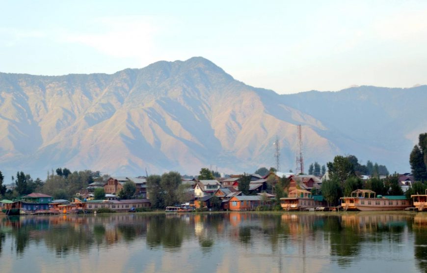 Historical Caves, Taj Mahal & Valley of Kashmir