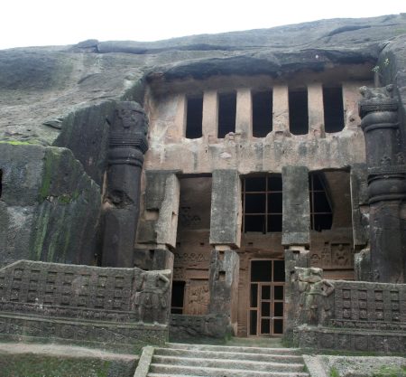 Mumbai Marvels: Gateway to History and Culture